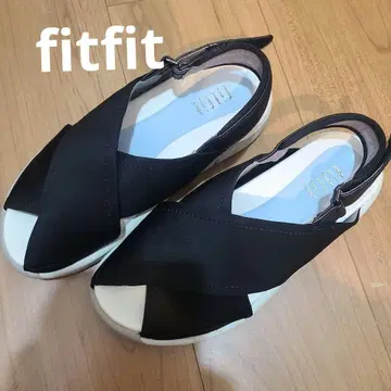 fitfit 블랙 크로스 스트랩 샌들