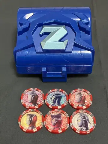 울트라맨 Z 메달 보관 케이스와 메달 6개 세트