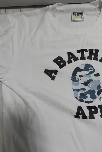 APE 티셔츠
