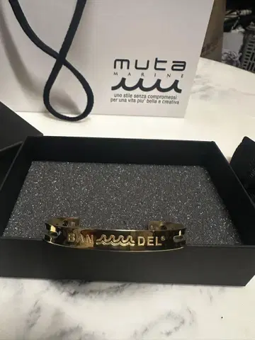 Muta Marine 반델 골드 팔찌