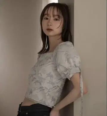 마이딜 mideal 자카드 퍼프 블라우스