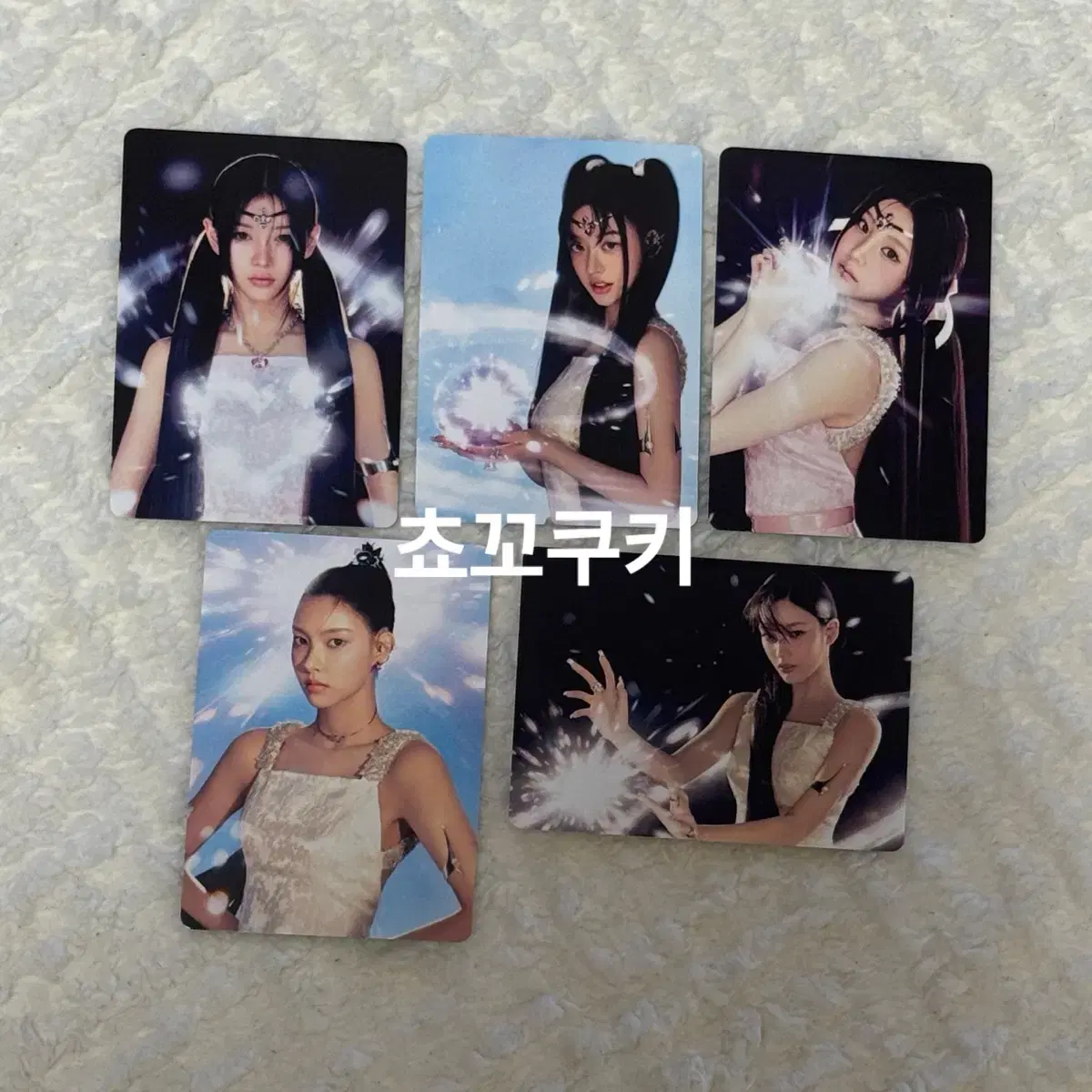Shop illit 포카 on Bunjang Global Site - No more Korean account!