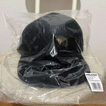 미사용 새상품! VOLCOM 스톤 메쉬 트랙 캡 블랙