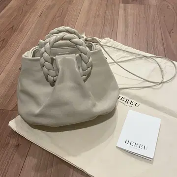IENA [HEREU/헤루] 모자 꽁지 백