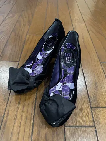 ANNA SUI 블랙 라메 믹스 벨벳 리본 포함 힐 라메 2 2/1