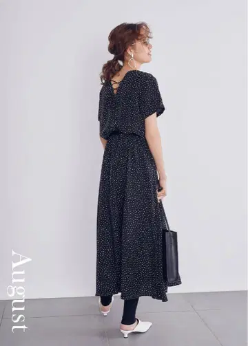 Mila Owen 미라 오웬 블랙 도트 무늬 반팔 롱 원피스