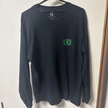 EISEN SKATEBOARDS 긴팔 티셔츠 블랙