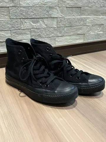 컨버스 하이컷 스니커즈