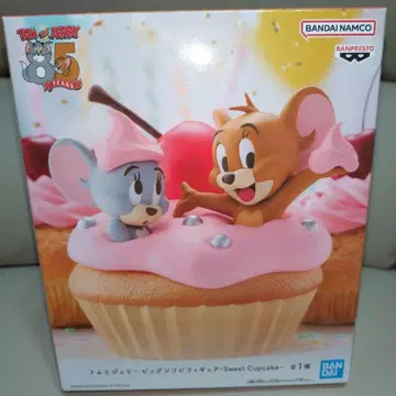 톰과 제리 빅 소프트 비닐 피규어 Sweet Cupcake