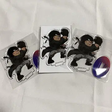 비지란테 아모 크레이프 너클 더스터 아크릴 스탠드