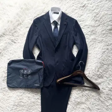 <>LARDINI easy wear 네이비 울 수트 사이즈 46
