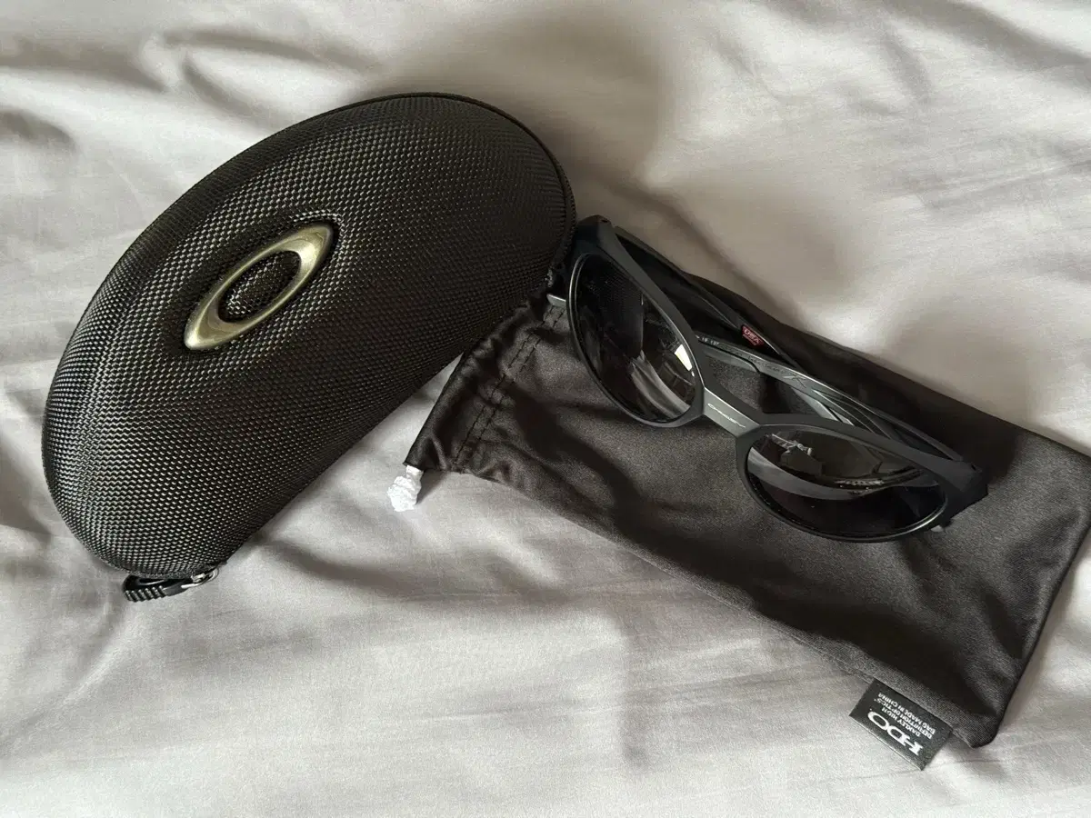 Oakley Eye Jacket Redux
