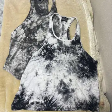 COR 탱크탑 카네킨
