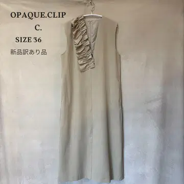 새상품 하자품 OPAQUE.CLIP C. 프릴 V넥 스트레치 잔스카