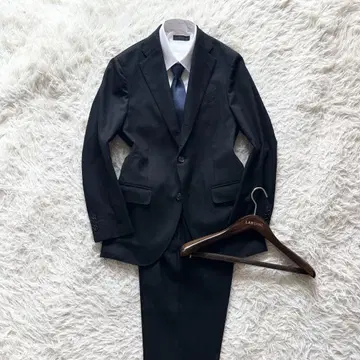 <>LARDINI 블랙 울 수트 사이즈 44
