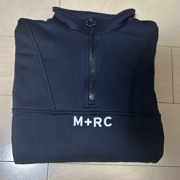 M+RC NOIR 블랙 하프 지퍼 후드티