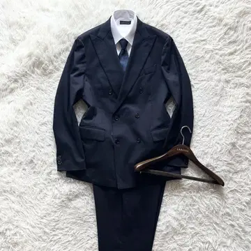 <>LARDINI 네이비 울 더블 수트 사이즈 48