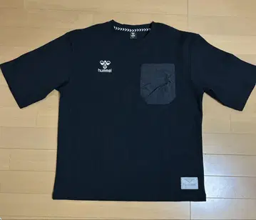 hummel 블랙 티셔츠 S 사이즈