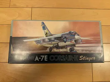 프라모델 1/72 A-7E 커세어 2 VA-113 스팅어- [F9]