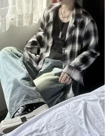 밀폐 공간용 과도한 핏 쉐도우 체크 셔츠