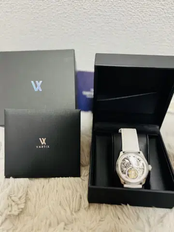 손목시계 VARTIX 뚜르비옹 화이트 가죽 수동 와인딩 손목시계