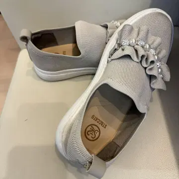스태카토 스니커즈 슬립온 24.5cm