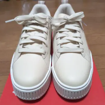 푸마 SOFTFOAM 스니커즈 베이지 통굽 24cm