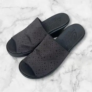 1개 한정 스케쳐스 샌들 블랙 24cm