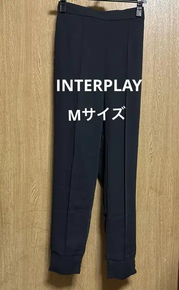 택 포함 새상품 INTERPLAY 팬츠 M 사이즈