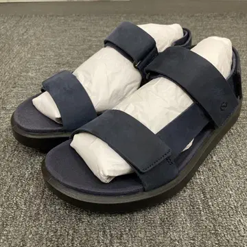 즉시 결제 미사용 새상품 에코 플로트 샌들 25.5cm