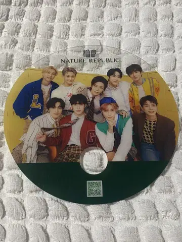 NCT127 NatureRepublic 투명 부채