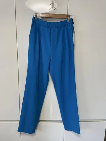 테이퍼드 팬츠