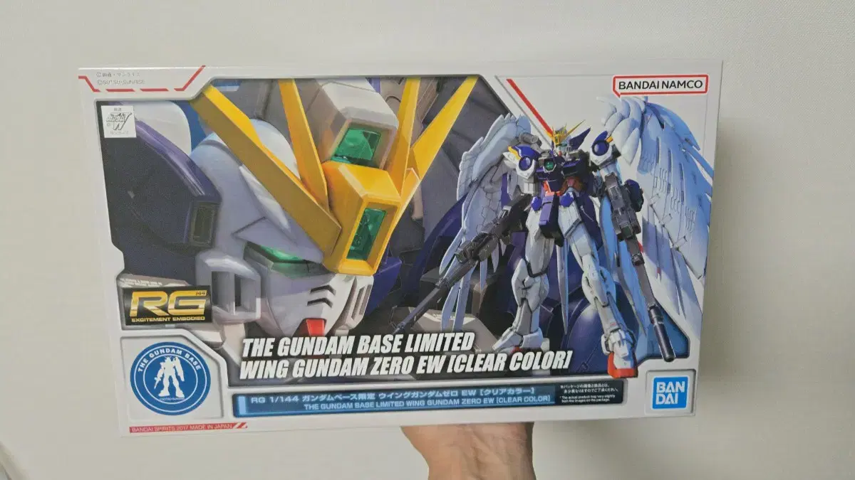 RG Wing Gundam Xero EW, Gunpla Base Limited RG Wing Gundam Xero EW Clear, Seraphim Feather
