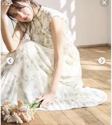 natural beauty basic 꽃무늬 플리츠 원피스 사이즈 S