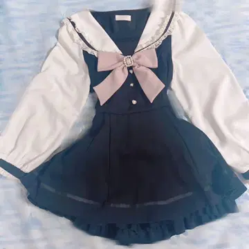 LIZLISA 리즈리사 세일러 카라 셋업 블랙