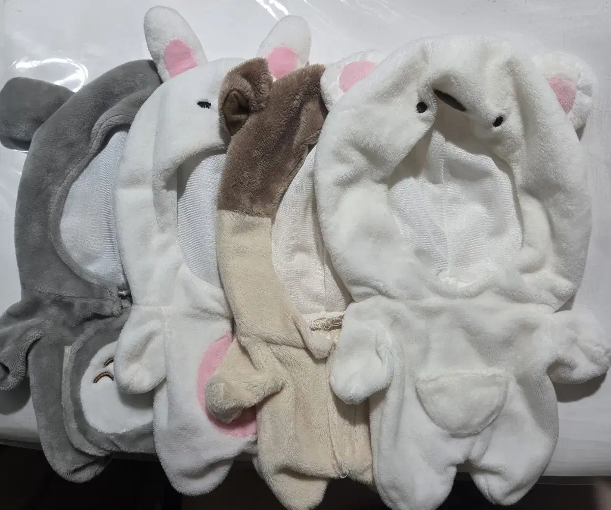 20cm 솜인형 옷 동물 스키즈투바투엔시티세븐틴아이브에스파방탄