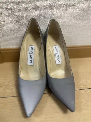 JIMMY CHOO 그레이 스틸레토 하이힐 결혼식 펌프스