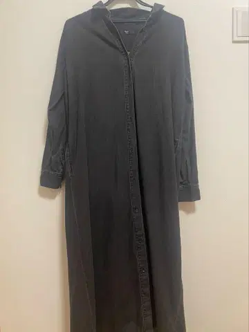 새상품급! 거의 미사용! SHIPS 블랙 롱 원피스, 목에 리본 포함!