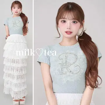 택 포함 새상품 다리치 DR 비쥬 플라워 니트 탑 색스