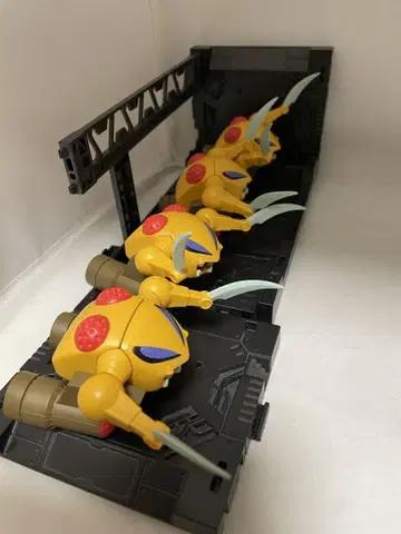 가챠 자쿠레로 4개 세트