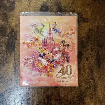 도쿄 디즈니 리조트 40주년 수베니어 메달 케이스 컬렉션 북