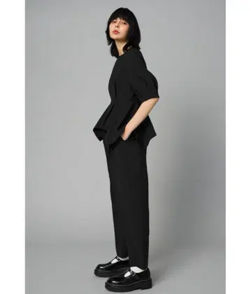 HeRIN.CYE Peplum all in one 페플럼 올인원