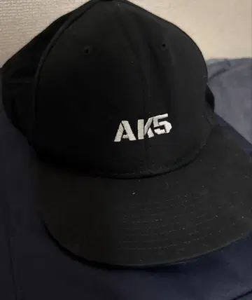 왼손잡이 엘렌 AK5 캡