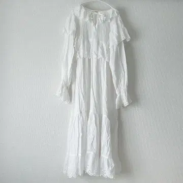alley 레이스 가득 원피스 원피스 프릴 화이트 긴팔 흰색