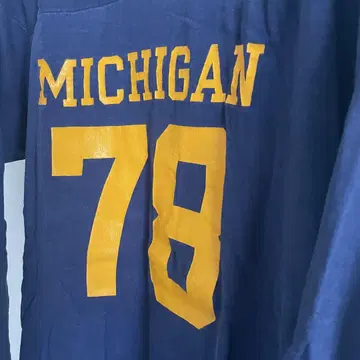챔피온 풋볼 T 바 택 MICHIGAN