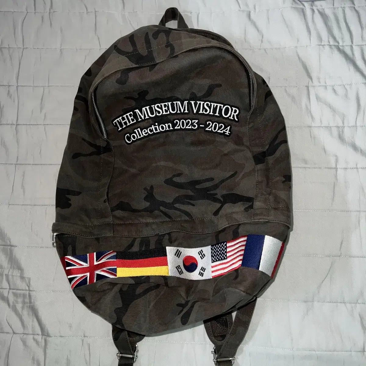 韓国商品/THE MUSEUMVISITOR PATCHWORK STRING MINIBAG PATCHWORK STRING MINI BACKPACK : THE MUSEUM VISITOR