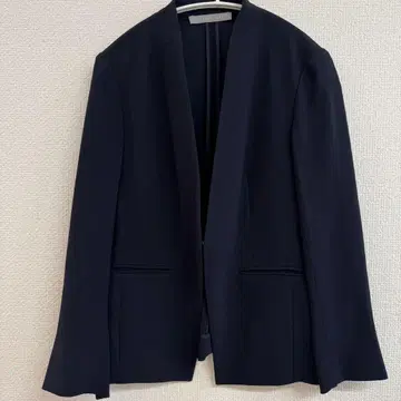 theory luxe 노카라 자켓 DONNA .A 정가 39,000엔