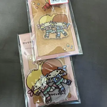 아베일 한정판 산리오 Sanrio 키키라라 아크릴 키링 새상품 세트