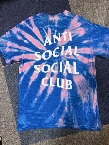 ANTI SOCIAL SOCIAL CLUB 타이다이 로고 티셔츠 M