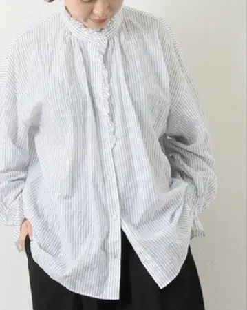 저널 스탠다드 럭스 셔링 스트라이프 프릴 퍼프 블라우스
